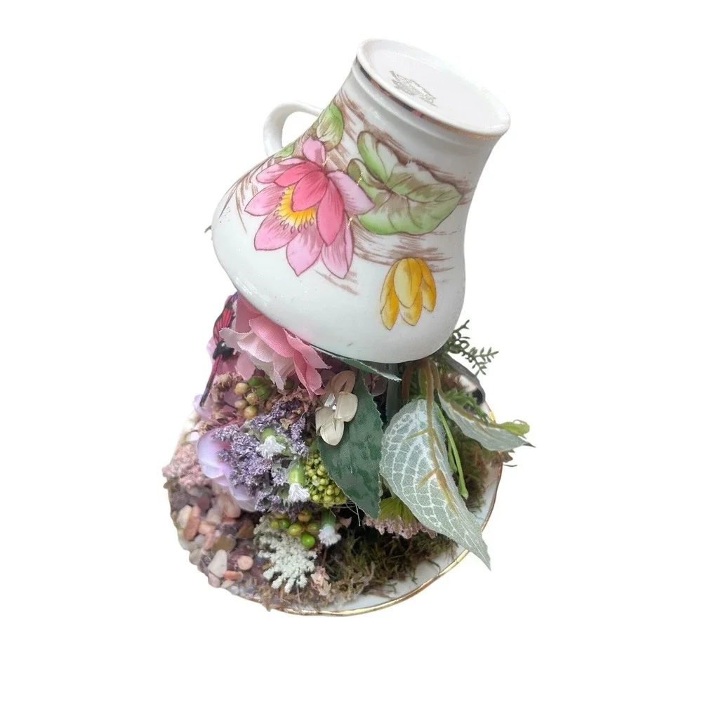 Aynsley handcrafted floating